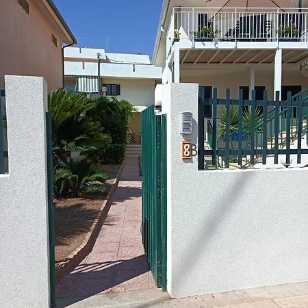 Casa Santabarbara * マリーナ・ディ・ラグーザ